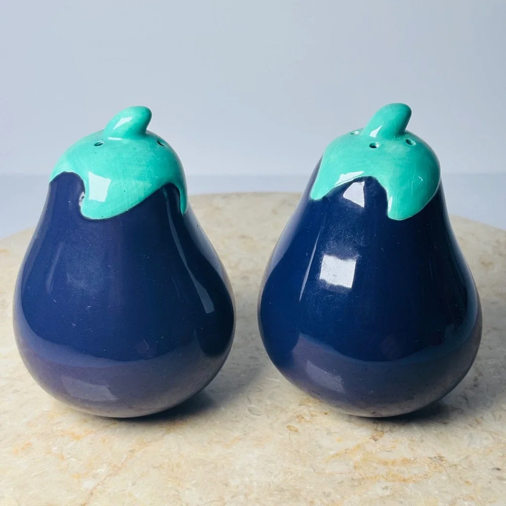 Vintage Anthropomorphic Purple Eggplant Salt & Pepper Shaker Set Vegetable Retro